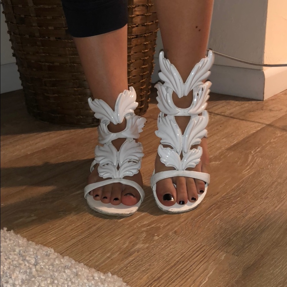 AUTHENTIC Giuseppe Zanotti Wing Sandals